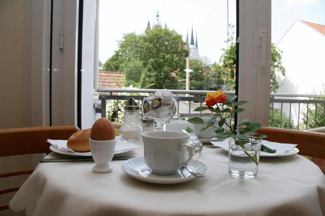 Hotelpension Am Dom แอร์ฟวร์ท ภายนอก รูปภาพ