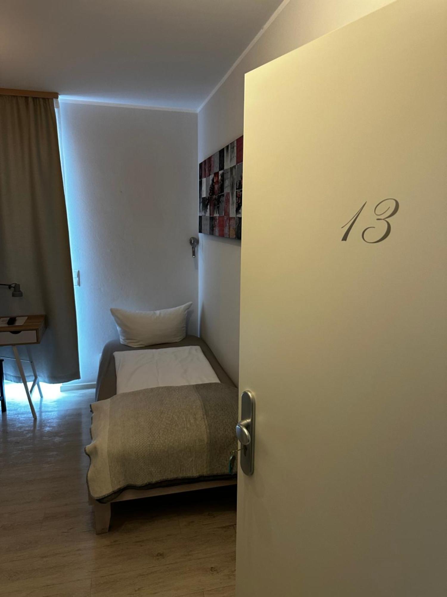 Hotelpension Am Dom แอร์ฟวร์ท ภายนอก รูปภาพ